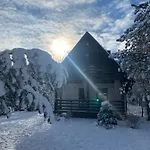 Blanco بيت خشبي *